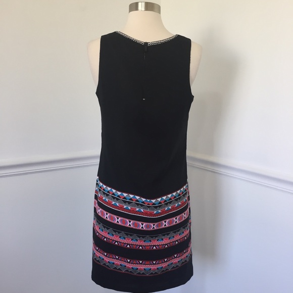 Vince Camuto Stripe Print Shift Dress - Picture 3 of 7